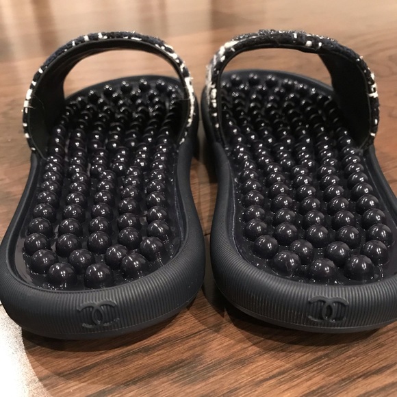 CHANEL | Shoes | Chanel Pool Slides Sandals Navywhite Tweed Sz38 | Poshmark